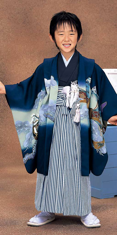 七五三 五歳 男児 羽織袴フルセット 着物 白地 鷹 袴変更可能 NO37062 七五三 五歳 男児 羽織袴フルセット 着物 白地 鷹 袴変更可能