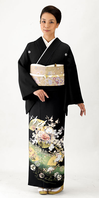 大切な記念日、晴れの日に！黒留袖オーダー